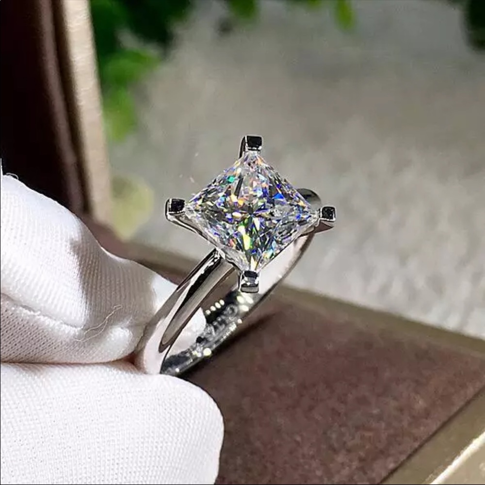 New s925 silver square cut diamond Women’s Ring - Picture 3 of 4